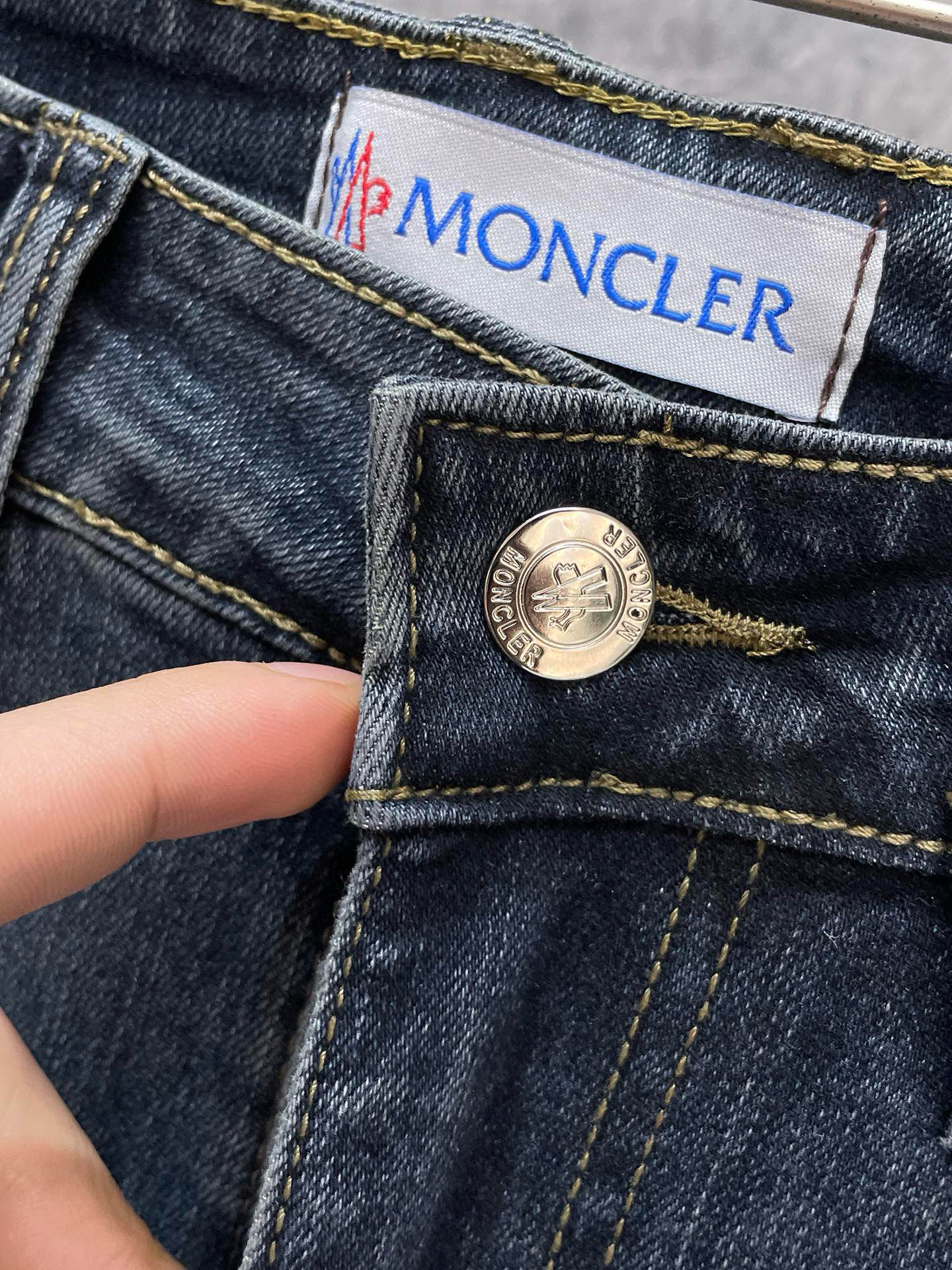 Moncler Jeans